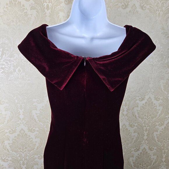 Avery G Size 0 Maroon Velvet On/Off Shoulder Formal Dress Gown Front Slit Train - Picture 5 of 12